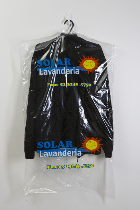 Capaas plásticas para roupas Solar Lavanderia
